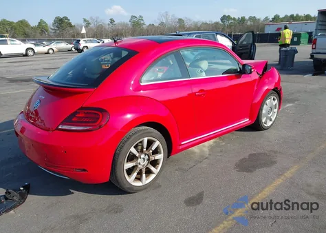 2019 Volkswagen Beetle 2.0T Se z USA, uszkodzony, nr VIN 3VWJD7AT3KM712784